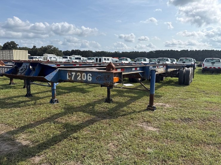 1972-strick-container-chassis-image-2