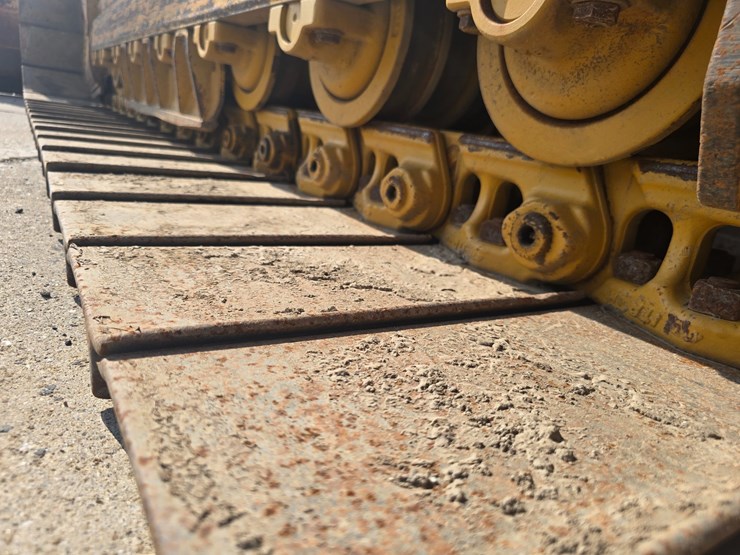 2002-caterpillar-d6m-lgp-image-92