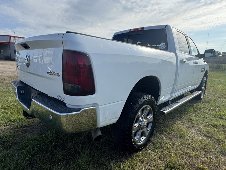 2018-dodge-2500-image-5