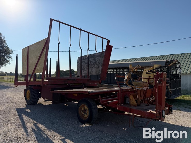 new-holland-1047-image-3