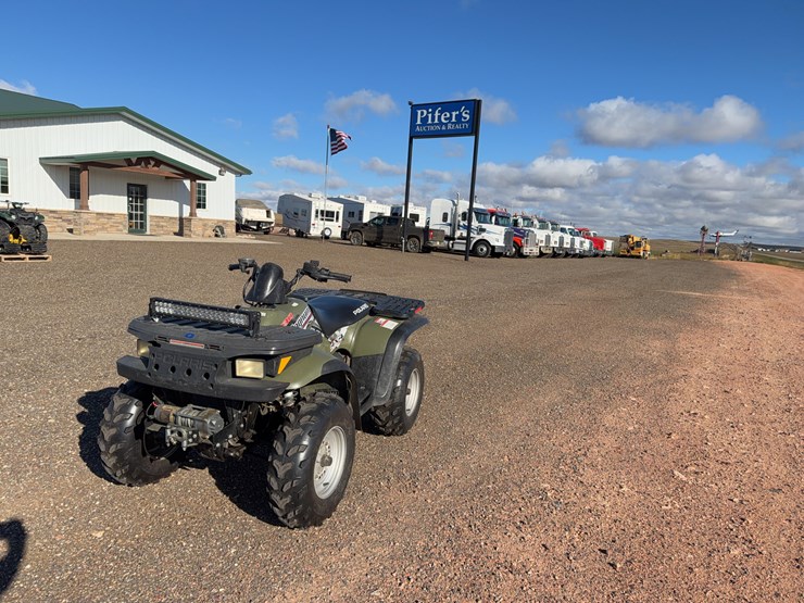 2003-polaris-magnum-330-image-1