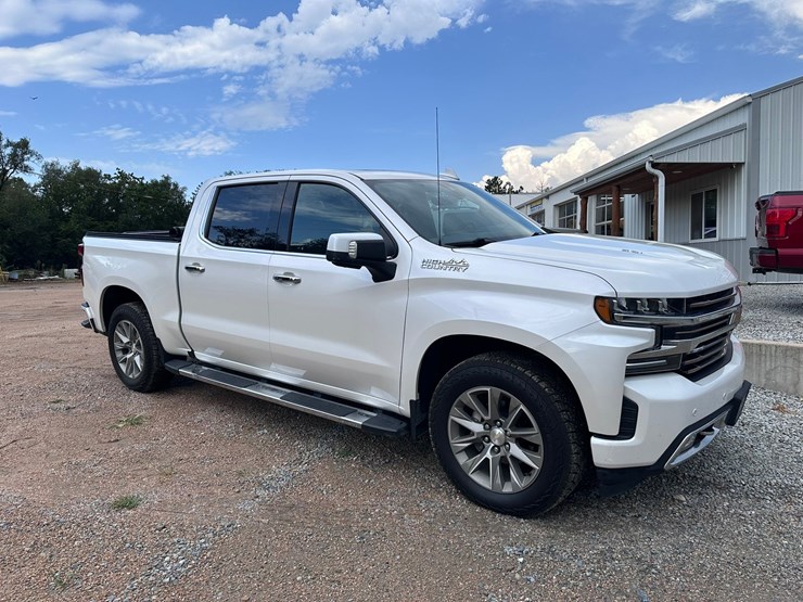 2020-chevrolet-1500-image-7