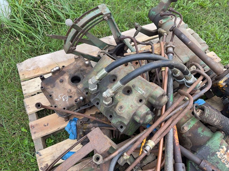 john-deere-dubuque-3-point-rockshafts-image-2