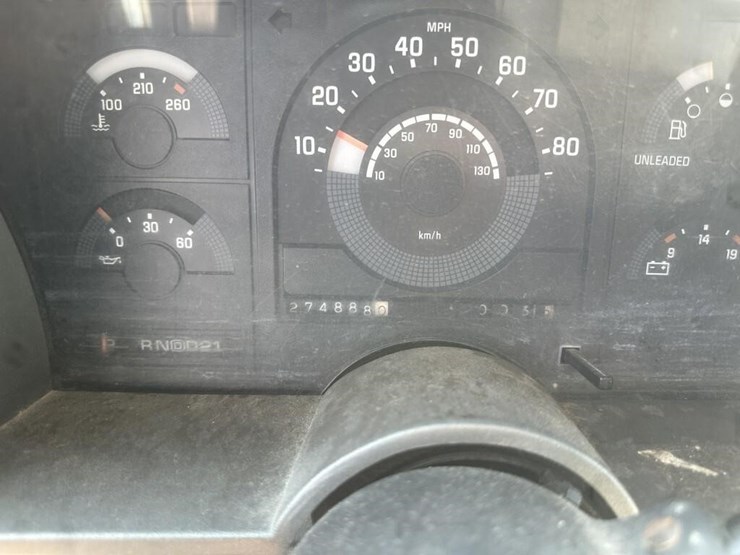 1989-chevrolet-cheyenne-2500-image-23