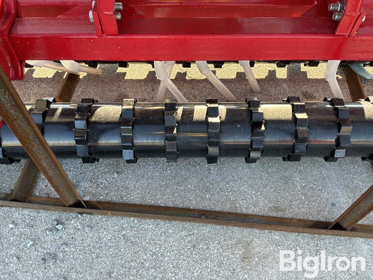 2026-massey-ferguson-730-image-17