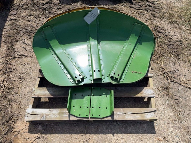 (3)-john-deere-420/430-heavy-duty-fenders-image-1