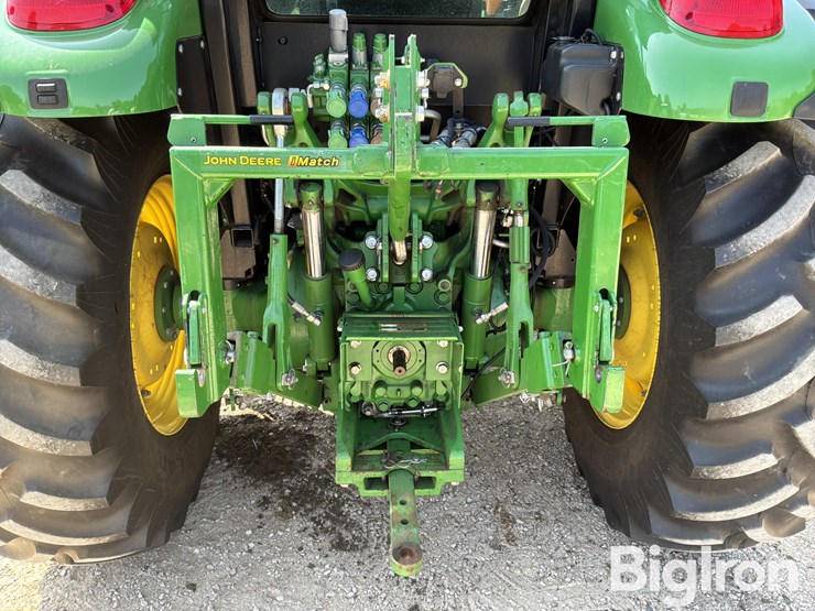 2016-john-deere-5100m-image-9
