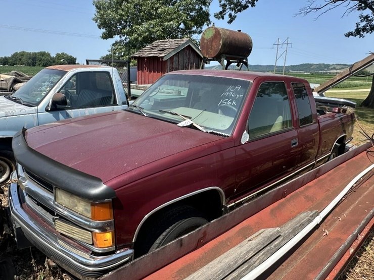 1996-chevrolet-silverado-1500-image-1