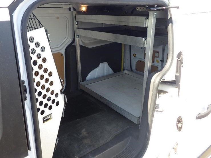 2019-utility-van-image-10