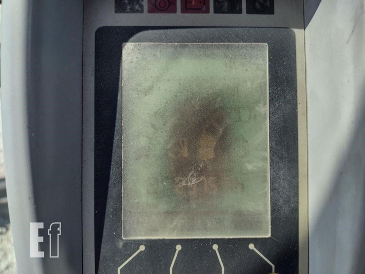 2014-deere-35g-image-7