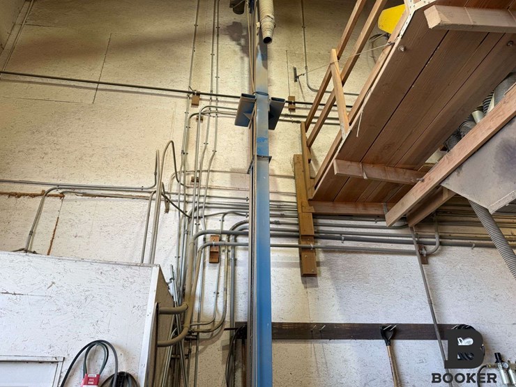 2010-universal-industries-b3-200x20-seed-elevator-image-3