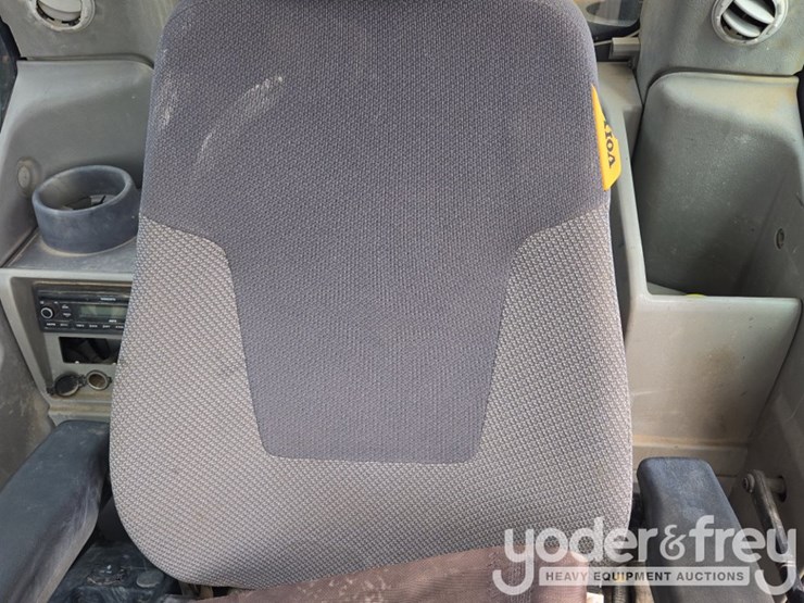 2015-volvo-ec350el-image-70