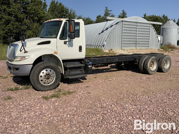 2016-international-4400-sba-image-1