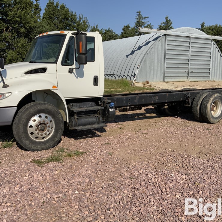 2016 INTERNATIONAL 4400 SBA