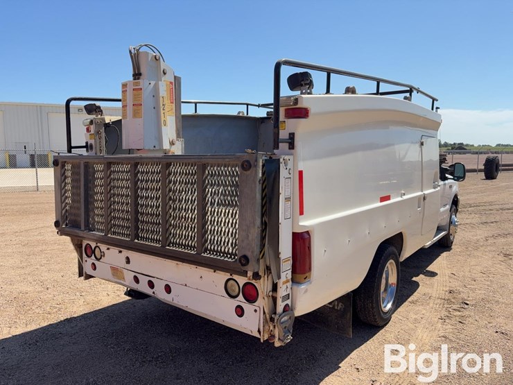 2000-ford-f450-image-17