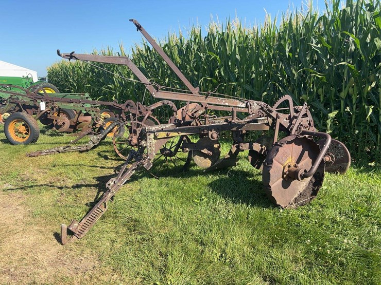 john-deere-14-image-1