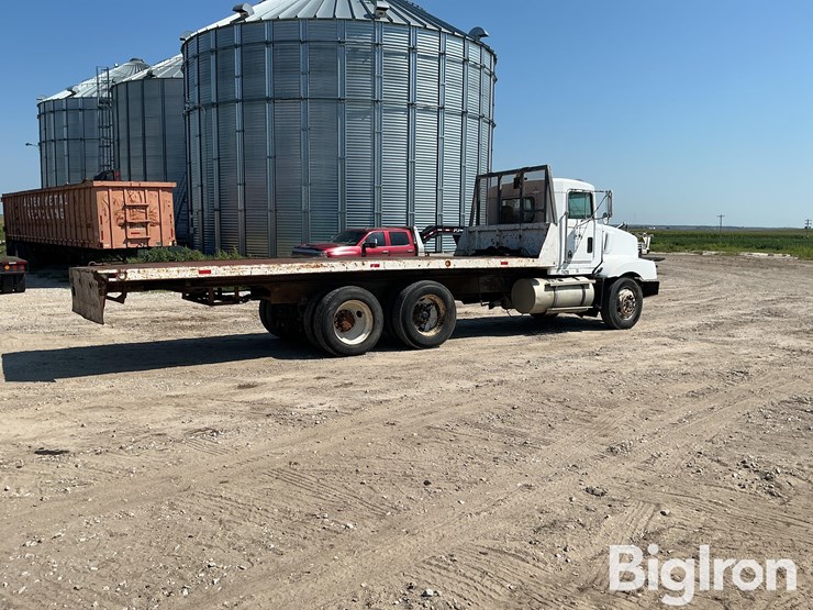 1990-kenworth-t400-image-5