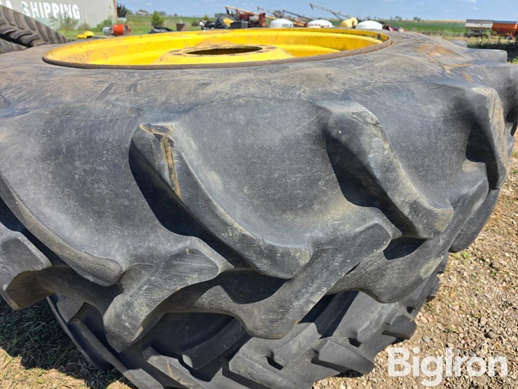 john-deere-18-image-19
