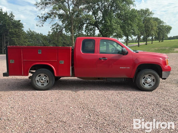 2012-gmc-sierra-2500-image-4