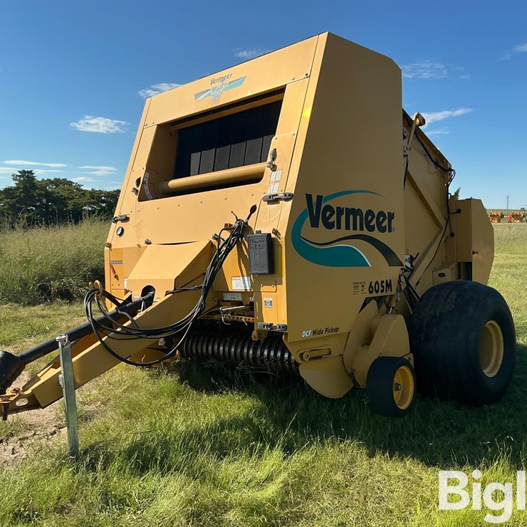 2005 VERMEER 605M
