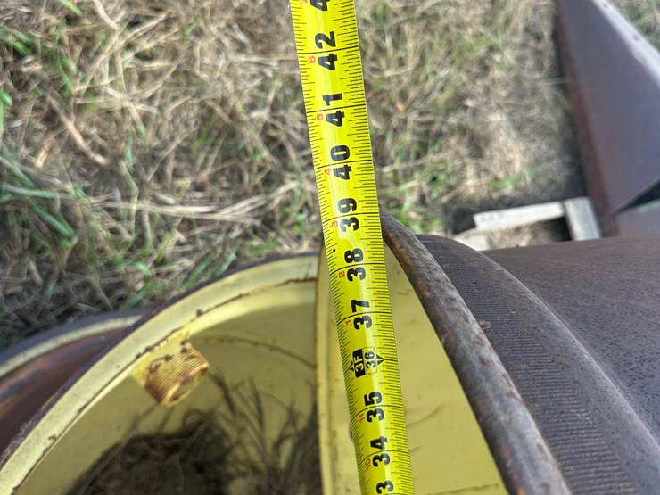 john-deere-11-image-14