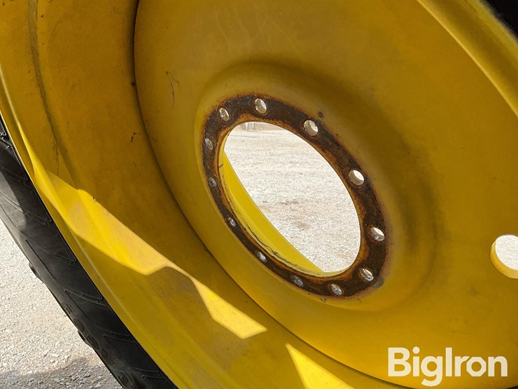 john-deere-4830-image-11