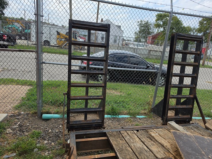 #25423-•-2013-21ft-equipment-trailer-image-11
