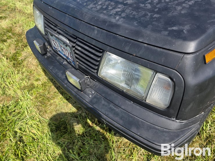 1995-chevrolet-tracker-image-9