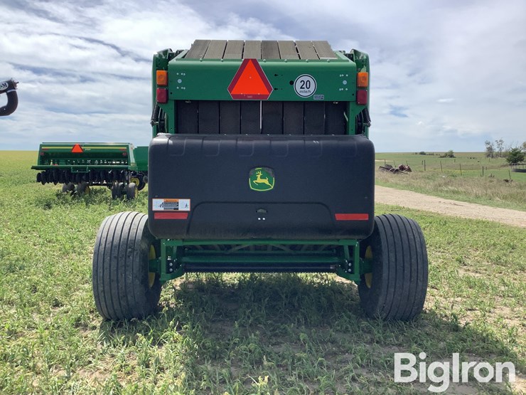 2022-john-deere-560m-image-6