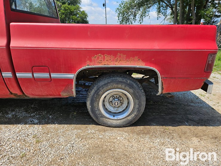 1986-chevrolet-c10-image-19