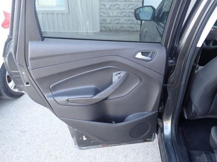 2019-ford-escape-image-21