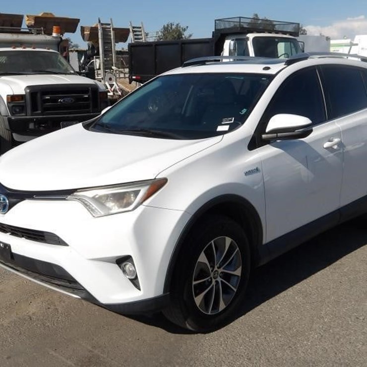 2016 TOYOTA RAV4