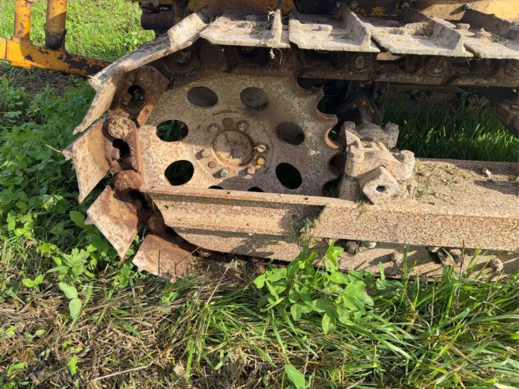 john-deere-420c-image-12