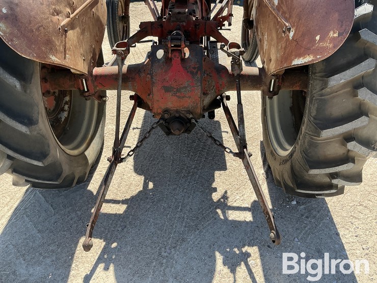 1944-ford-tractor-image-16