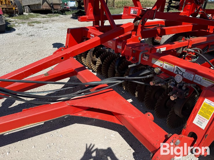 2013-kuhn-krause-8000-40-image-16