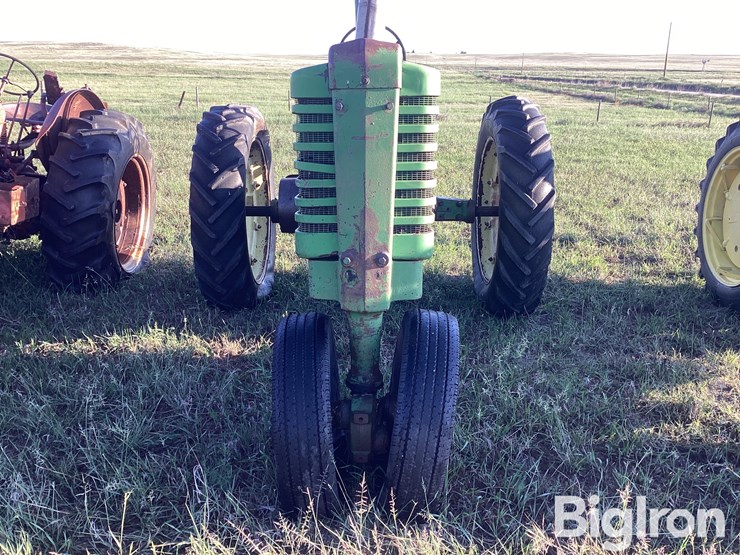 1951-john-deere-model-a-image-2