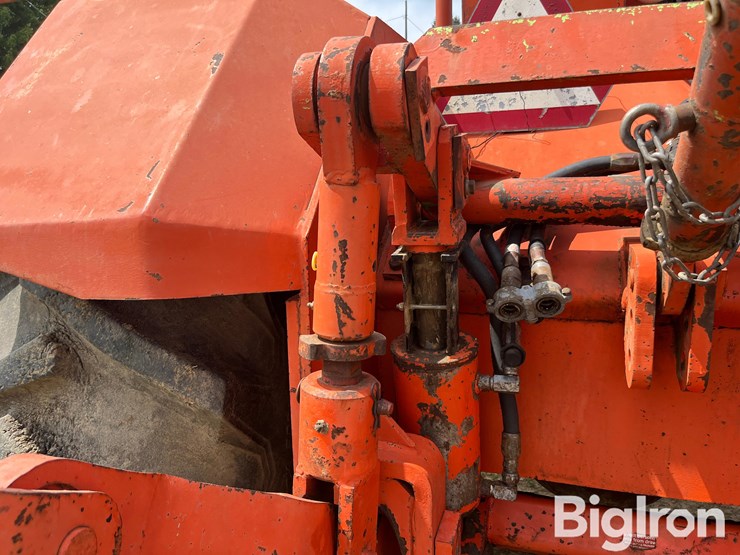 1975-allis-chalmers-440-image-19