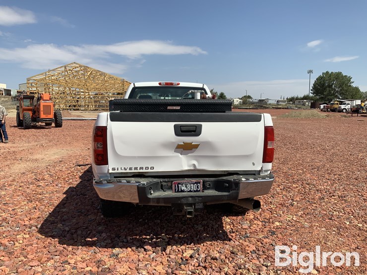 2013-chevrolet-silverado-2500-image-6