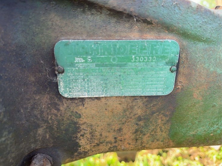 john-deere-330-image-20