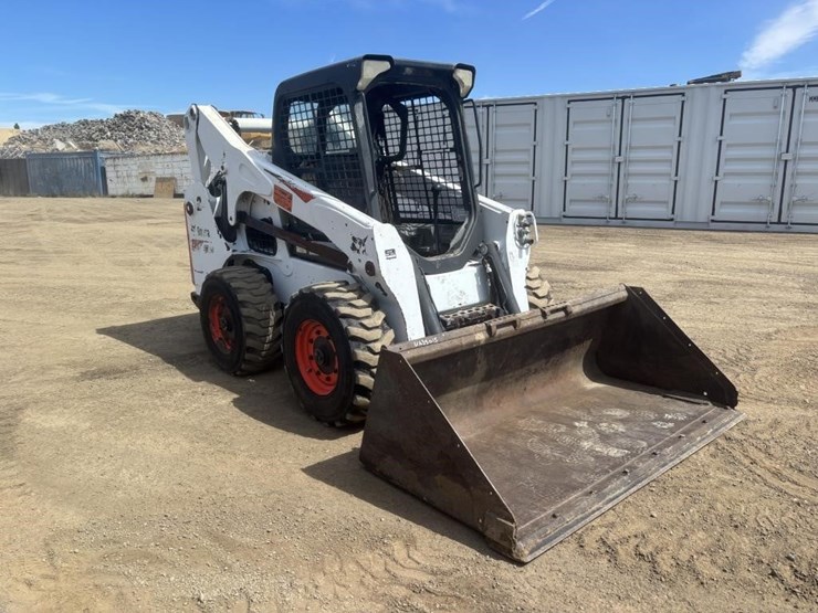 2017-bobcat-s740-image-2