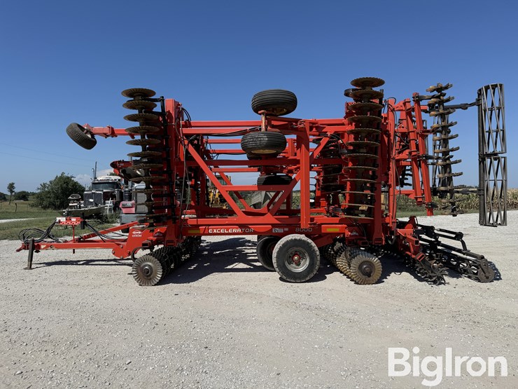 2013-kuhn-krause-8000-40-image-8