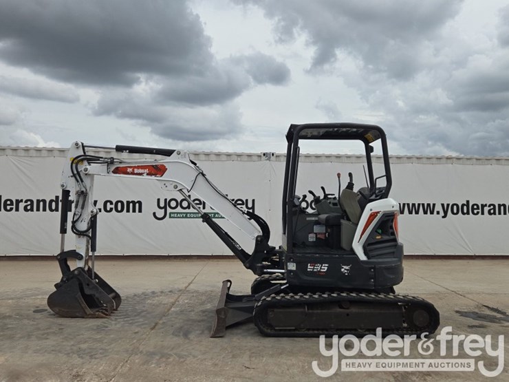 2022-bobcat-e35i-image-2
