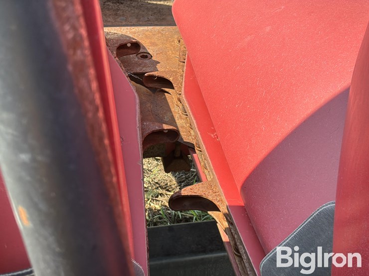 2012-case-ih-3412-image-17