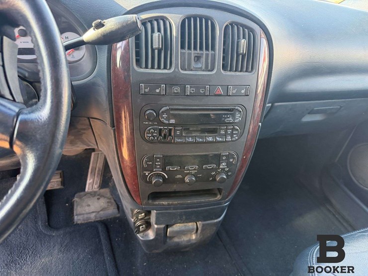 2001-dodge-grand-caravan-image-24
