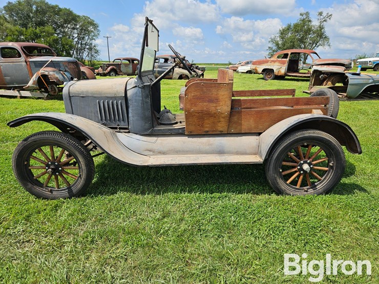 1924-ford-model-t-image-8