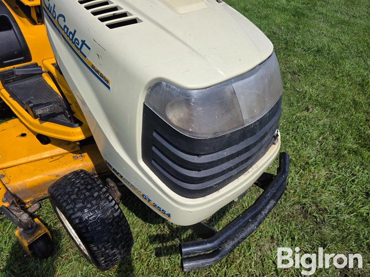 2006-cub-cadet-gt2554-image-9
