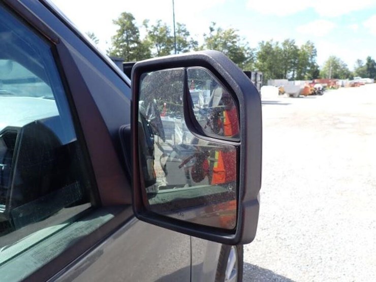 2018-ford-f150-xlt-image-59