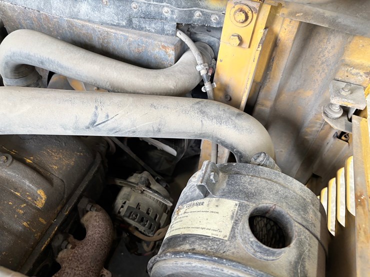 caterpillar-t50d-image-22