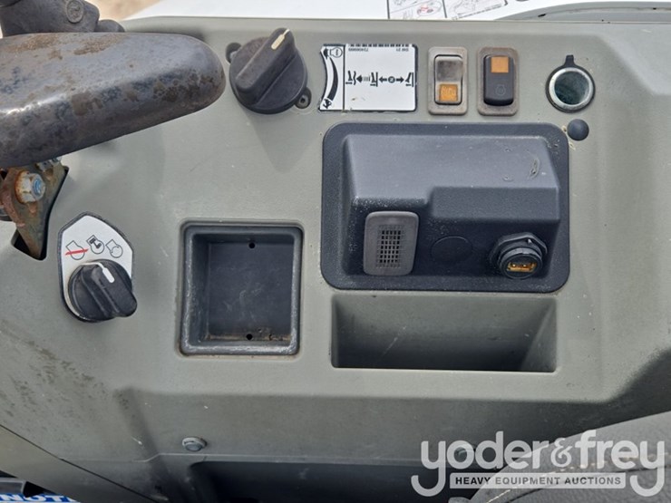 2022-bobcat-e35i-image-52