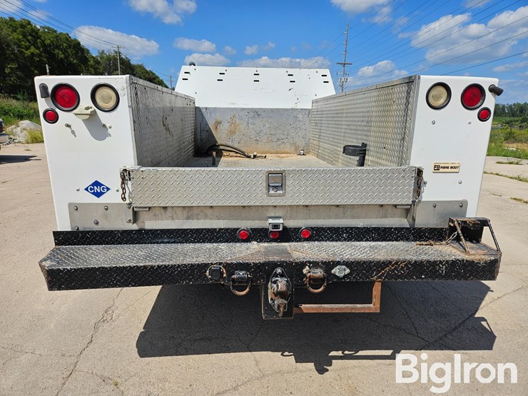 2017-ford-f550-image-6